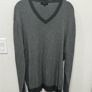 Alfani v-neck gray striped lightweight pullover sweater- never worn/brand new! M